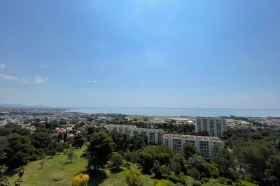 Appartement &agrave; louer &agrave; CAGNES-SUR-MER  - 2 pi&egrave;ces - 80 m&sup2; 