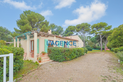 Maison à vendre terrain pied dans l eau var