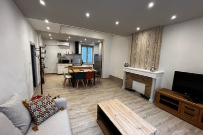 Appartement &agrave; louer &agrave; TOURNON-SUR-RHÔNE  - 2 pi&egrave;ces - 55 m&sup2; 