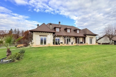 Maison &agrave; vendre &agrave; TARBES  - 9 pi&egrave;ces - 424 m&sup2; 