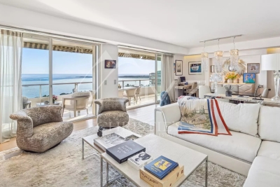 Apartment for sale in CANNES  - 4 rooms - 137 m² 
