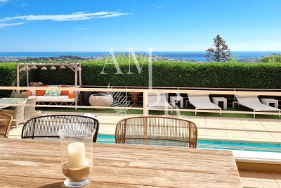 House for sale in VALLAURIS  - 5 rooms - 233 m² 