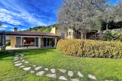 Maison à vendre à CONTES Contes Nord et Hameaux - 6 pièces - 184 m² 