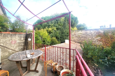 Maison &agrave; vendre &agrave; MONTBAZIN  - 4 pi&egrave;ces - 133 m&sup2; 