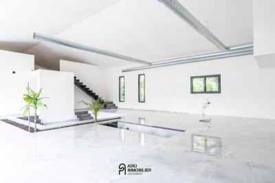 Maison &agrave; vendre &agrave; UZÈS  - 5 pi&egrave;ces - 254 m&sup2; 