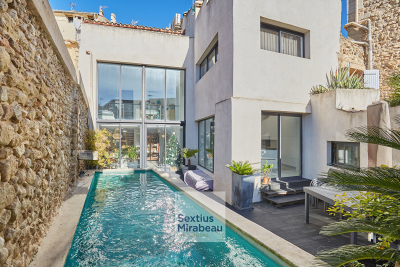 Maison &agrave; vendre &agrave; LAMBESC  - 5 pi&egrave;ces - 288 m&sup2; 