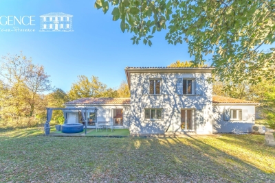 Maison à vendre à ST-CANNAT  - 5 pièces - 133 m² 