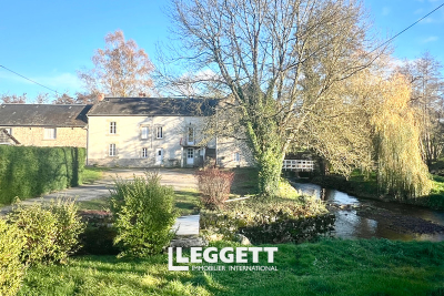 Bien &agrave; vendre bourg et environ 