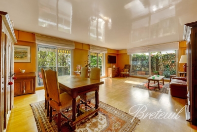 Appartement &agrave; vendre &agrave; NEUILLY SUR SEINE  - 4 pi&egrave;ces - 106 m&sup2; 