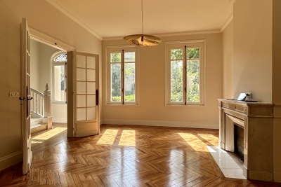 Maison &agrave; vendre &agrave; BORDEAUX  - 10 pi&egrave;ces - 243 m&sup2; 