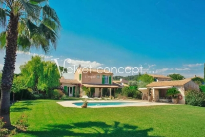 Maison à vendre à ANTIBES Lagare - 6 pièces - 150 m² 