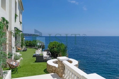 Maison &agrave; vendre &agrave; NICE Madeleine-Nicolai - 8 pi&egrave;ces - 405 m&sup2; 