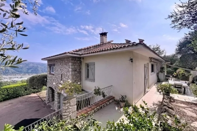 Maison &agrave; vendre 8 gattieres 