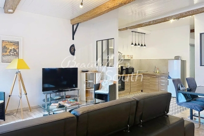 Maison &agrave; vendre &agrave; VINGRAU  - 6 pi&egrave;ces - 254 m&sup2; 