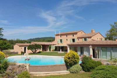 Maison &agrave; vendre cabanon vaucluse 
