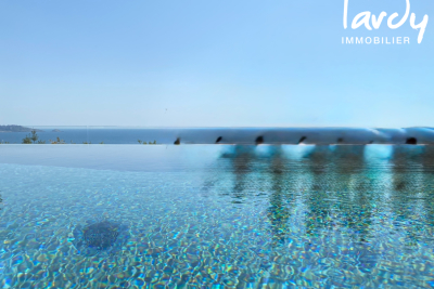 Maison à vendre à MARSEILLE 7EME  - 10 pièces - 480 m² 