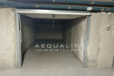 Parking/Garage &agrave; louer &agrave; ST-LAURENT-DU-VAR   - 14 m&sup2; 