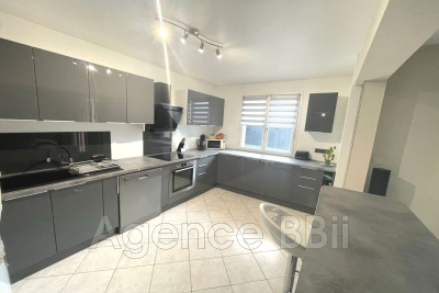 Maison &agrave; vendre &agrave; CHAMBLY  - 6 pi&egrave;ces - 110 m&sup2; 