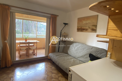 Appartement &agrave; vendre &agrave; SIX-FOURS-LES-PLAGES  - 1 pi&egrave;ces - 22 m&sup2; 