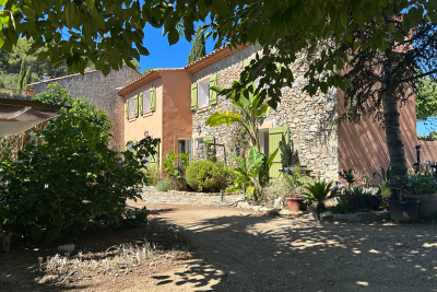Maison à vendre à SANARY-SUR-MER  - 5 pièces - 100 m² 