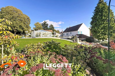 Maison &agrave; vendre &agrave; GOUVERNES  - 8 pi&egrave;ces - 290 m&sup2; 