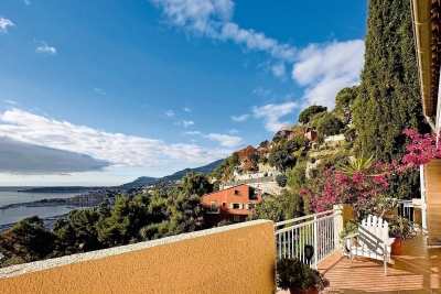House for sale in MENTON  - 5 rooms - 133 m² 