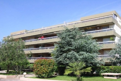 Appartement &agrave; louer &agrave; ST-LAURENT-DU-VAR  - 2 pi&egrave;ces - 45 m&sup2; 