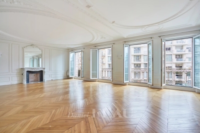 Appartement &agrave; louer &agrave; PARIS 16EME  - 8 pi&egrave;ces - 295 m&sup2; 