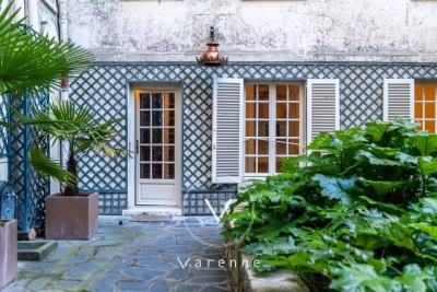 Apartment for sale in PARIS 6EME Saint-Gervais 1 - 5 rooms - 91 m² 