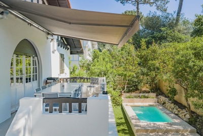 House for sale in PYLA-SUR-MER  - 8 rooms - 258 m&sup2; 