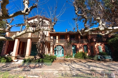 Maison &agrave; vendre &agrave; CANNES  - 10 pi&egrave;ces - 357 m&sup2; 
