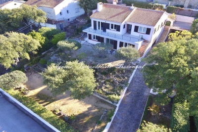 Maison &agrave; vendre &agrave; STE-MAXIME Nartelle-Noyer-Bellevue-Bd des Sardinaux - 2 pi&egrave;ces - 168 m&sup2; 