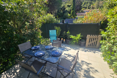 Apartment for sale in LE LAVANDOU  - 2 rooms - 20 m&sup2; 