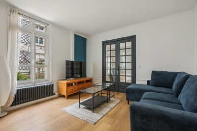 Apartment for sale in PARIS 7EME Saint-Gervais 1 - 2 rooms - 50 m² 
