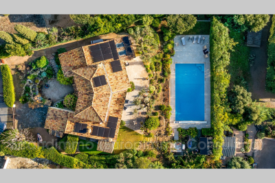 Maison &agrave; vendre &agrave; CAVALAIRE-SUR-MER  - 5 pi&egrave;ces - 180 m&sup2; 