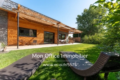 Maison &agrave; vendre &agrave; CROTS  - 7 pi&egrave;ces - 175 m&sup2; 