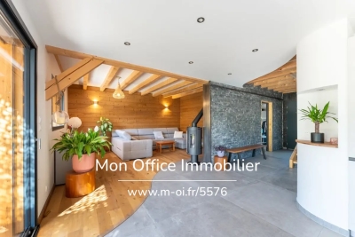 Maison &agrave; vendre &agrave; CROTS  - 7 pi&egrave;ces - 175 m&sup2; 