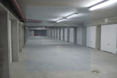 Parking/Garage &agrave; vendre &agrave; HYÈRES   - 28 m&sup2; 
