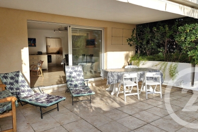 Appartement &agrave; vendre &agrave; LE LAVANDOU  - 4 pi&egrave;ces - 88 m&sup2; 