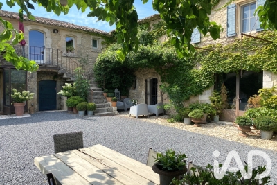 Maison &agrave; vendre &agrave; GORDES  - 14 pi&egrave;ces - 420 m&sup2; 