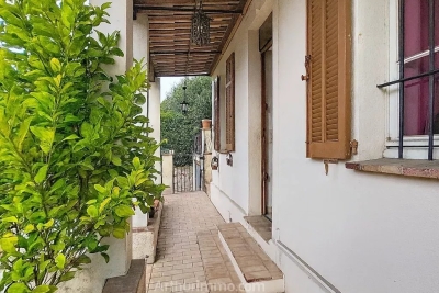 House for sale in MOUANS-SARTOUX   - 86 m&sup2; 