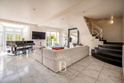 Maison &agrave; vendre &agrave; COLOMBES Carnot Gambetta 1 - 6 pi&egrave;ces - 202 m&sup2; 