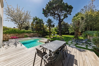 Maison &agrave; vendre &agrave; NANTES  - 8 pi&egrave;ces - 183 m&sup2; 