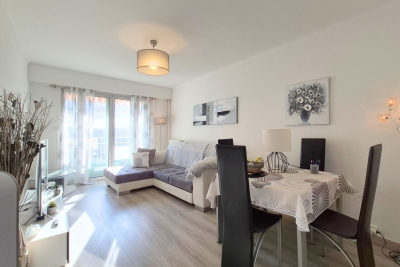 Apartment for sale in CAGNES-SUR-MER  - 4 rooms - 84 m&sup2; 