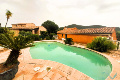 Maison &agrave; louer &agrave; LA LONDE-LES-MAURES  - 4 pi&egrave;ces - 102 m&sup2; 