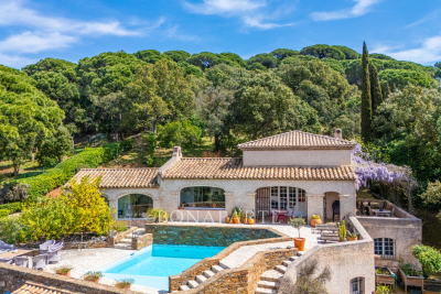 Maison &agrave; vendre &agrave; LA CROIX-VALMER  - 5 pi&egrave;ces - 261 m&sup2; 