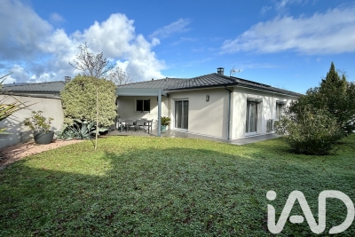 Maison &agrave; vendre &agrave; ST-MÉDARD-EN-JALLES  - 4 pi&egrave;ces - 110 m&sup2; 