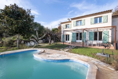 Maison &agrave; vendre &agrave; ROQUEFORT-LES-PINS  - 5 pi&egrave;ces - 180 m&sup2; 