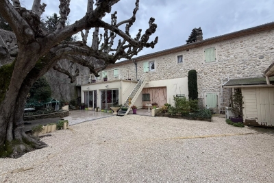 Maison &agrave; vendre &agrave; DONZERE  - 7 pi&egrave;ces - 187 m&sup2; 