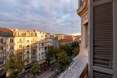 Appartement &agrave; vendre &agrave; NICE  - 5 pi&egrave;ces - 121 m&sup2; 